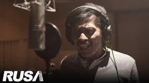 Mohd yusof cepat dapatkan caller. Lirik Lagu Cinta Tiga Segi Yang Dipopulerkan Oleh Saleem Sonora Id