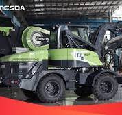 The 1st China Branded Three-piece-boom Wheel Excavator Has ...