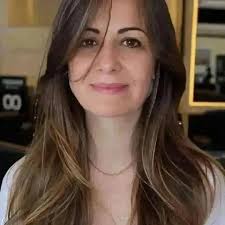 Te envío una foto : Hola, disculpas por molestarte! Por favor es que solo  quería tener tu amistad mi intención no era molestarte 🥹😞 PERDONAME POR  FAVOR TE LO SUPLICO