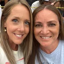 Lauren Raper's Instagram, Twitter & Facebook