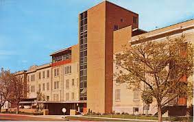 Flashback Here S A Look At An Image Of The Logan Lds Hospital From Either The 60s Or 70s Do Any Of You Remember This Bui Building Logan Temple House Styles