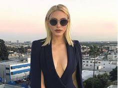 Fabulous Life Of Lele Pons Who Had The Most Viewed Instagram Stories In 2017 Business Insider In 2020 Celebrity Outfits Confident Outfit Fashion