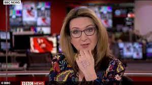 Latest victoria news stories and videos including crime and traffic news, victorian politics and sport news headlines. Victoria Derbyshire Presents Bbc News With Domestic Abuse Helpline Number Written On Hand Daily Record