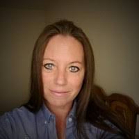 Vicki Holstein's Instagram, Twitter & Facebook