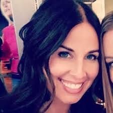 Carolyn Lorenz's Instagram, Twitter & Facebook