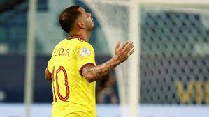 Colombia's edwin cardona, center， celebrates with teammates after scoring against ecuador during the conmebol copa america 2021 football tournament group phase match at the pantanal arena in. Vkk4pjqbrnqx6m