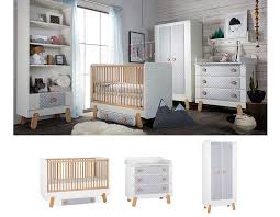 Ein babybett mit wickeltisch ist praktisch, wenn im kinderzimmer nur wenig platz ist. Wunderschone Kinderzimmer Sets Zum Verlieben In Top Qualitat