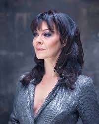 Peaky blinders star helen mccrory died aged 52 after a secret 'heroic battle' with cancer, her husband damian lewis announced on friday. Gefallt 1 341 Mal 17 Kommentare Helen Mccrory Helenmccrorys Auf Instagram Cheekbones Helenmccrory Hair Beauty Beauty Celebs