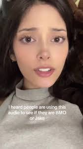 Lacey Dodson's Instagram, Twitter & Facebook