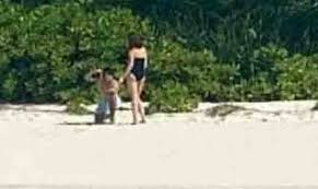 Maybe you would like to learn more about one of these? Bea Alonzo And Dominic Roque Enjoy Vacation In Amanpulo Showbiz Chika