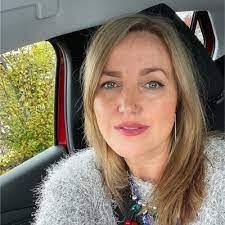 Gretchen Larkin's Instagram, Twitter & Facebook