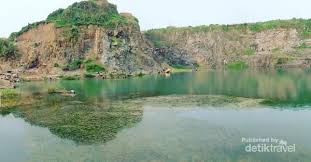Gunung tua mandırı & danau quary jayamıx bogor. Libur Weekend Ke Bogor Mampir Ke Danau Quarry