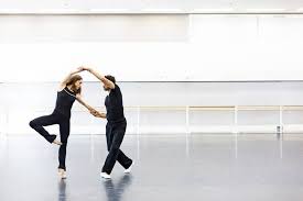 Latexangels.net видео contortion of latex angel ballerina julia канала latexangelsnet. These Are The Secrets Ballerinas Won T Tell You