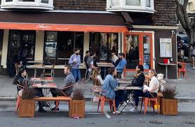 Albus extending square table with corner legs, also available in rectangular models, and with fixed tops. Extending Your Restaurant S Outdoor Dining Musthavemenus