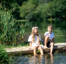 Unitatea dispune de 27 de camere, repartizate pe trei nivele;la nivelul i si ii ezista camere cu terasă (fara aer conditionat), iar nivelul iii este la mansarda (cu sa fara aer conditionat).<br><br>toate camerele sunt dotate la cele mai inalte. Sovata Vacanta In Familie Ce Vizitam Unde Ne Cazam Cele Mai Bune Hoteluri De Langa Lacul Ursu