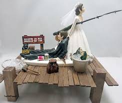 Hooked On You Fishing Wedding Cake Topper Bride And Groom Fishing Wedding Cake Toppers Fishing Wedding Cakes Country Wedding Cakes