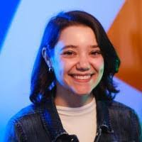 Laura Fleckenstein's Instagram, Twitter & Facebook