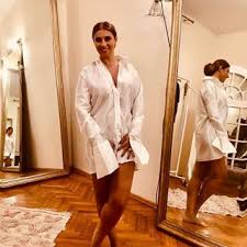 Jun 17, 2021 · vă mulţumesc', au fost cuvintele lui laurențiu reghecampf. Anamaria Prodan Reghecampf Anamariaprodanreghecampf Instagram Photos And Videos Shirt Dress Fashion Coat