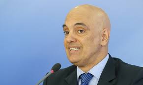 Eu o faria mesmo que não houvesse previsão legal. Kajuru Levara Ao Senado Abaixo Assinado De Coppolla Por Impeachment De Moraes Brasil Pleno News