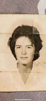 Help with restoring blurry wedding photos?