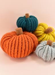 You can make scarfs, hats, sleeves, leggings, and many other things with a knitting loom! Easy Loom Knit Pumpkins Tutorial Dream A Little Bigger