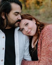 Ashlyn Peters's Instagram, Twitter & Facebook