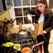 Sebut saja istri donwori itu dengan panggilan karin. Noxxa Food Steamer