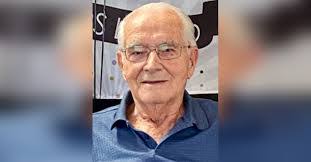 Kara Marquez's Instagram, Twitter & Facebook