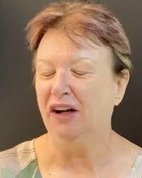 Aqui na nossa clínica cada tratamento é único, é estudado e planejado em  equipe! Dra. Giovana @dragiovanagamborgi e Dr. Bruno @dr.bruno.seemann.vieira  discutindo um caso de Reabilitação Oral!