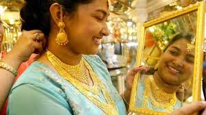 24k gold price set to rise to dh230 this week. Why Indians In The Uae And Back Home Are Buying Less Gold News Khaleej Times