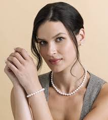 7.0-7.5mm Japanese Akoya White Pearl Set