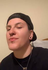 Emily Jade Magee (@gh05tface_)