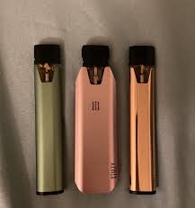 wanted to show off my mini collection! (also have the neon pink and  thinking abt buying the white battery tomorrow) 💘 : r/Stiiizy