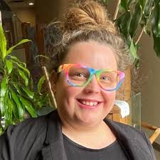 I'm happy to share that I'm starting a new position as Director of  Community and Social Services at the Sandy Hill Community Health Centre!