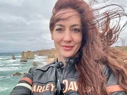 The Mrs riding a Super meteor in Australia. Is the GOR the best road to  ride in Aus?