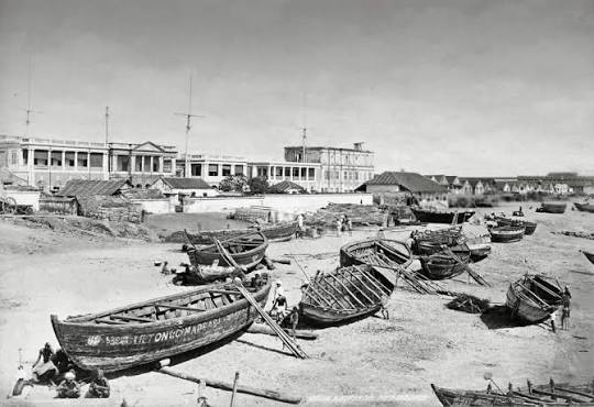 Madras beach during the famine 1876-1878, Tamil Nadu, South India Used with permission of the Royal Geographical Society (with IBG), No. S0002003. Photo by W. W. Hooper.