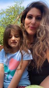 Just thinking about the fact Emma Wren Gibson was frozen as an embryo in  1992 and was born in 2017 to a mother born in 1991! Wow 🤩 . Science is  incredible