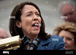 Maria harris hi-res stock photography and images