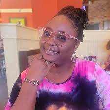 MANILA, Philippines — Comedian and singer Ate Gay revealed he is battling  stage-4 cancer and is asking for prayers and support from the public.