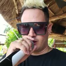 Super bro 💪 @live.eddy super proyecto del centro de país estamos activos  ✋, necesitamos pronto de un party así q pronto te caemos por allá, mucha  bendiciónes 🙌