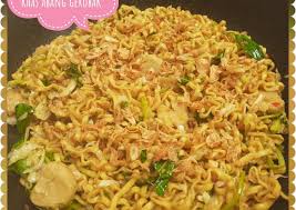 Untuk proses membuat resep yang satu ini termasuk cukup sederhana, karena anda hanya membutuhkan bumbu yang secukupnya. Cara Membuat Mie Goreng Tek Tek Khas Abang Gerobak Anti Gagal Foodism