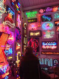 Gods Own Junkyard Walthamstow London The Most Amazing Neon Heaven You Will Ever See Photo By Louise Moe Dean Neon Decor Neon Lighting Neon