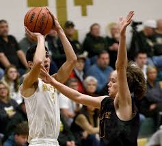 BOYS BASKETBALL: Flat Rock stuns SMCC; Summerfield keeps rolling