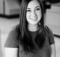 Mandy Crouse's Instagram, Twitter & Facebook