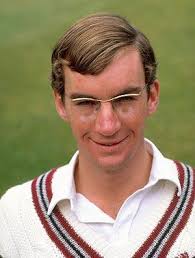 No Ego No Attitude! Captain Of Australian Cricket Team carrying drinks for  the team. Such a gentleman & a team player 👏❤️ This is why Australia is so  successful in cricket!!!