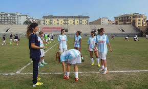 Italia femminile, primo giorno a coverciano per la sfida alla danimarca. Il Sogno Del Carpisa La Cittadella Del Calcio Femminile Ad Agnano E Il Collana Ilnapolista
