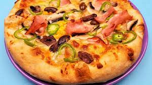 Aluat de pizza pufos cu drojdie rețetă italiană casă si familie. Reteta Aluat De Pizza Ca La Pizzerie I Pizza Salami I Pizza Cu Sunca Porumb Si Ciuperci Youtube