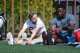 Jun 02, 2021 · watch: Elina Svitolina And Gael Monfils Out In Indian Wells 03 08 2019 Hawtcelebs