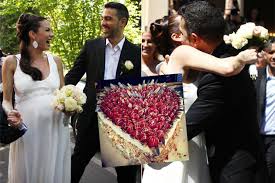 Er arbeitet auch als produzent und ist inhaber des plattenlabels ersguterjunge. Romantische Hochzeit Bushido Und Anna Maria Lagerblom Geben Sich Das Ja Wort