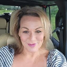 Peggy Leighton Email & Phone Number